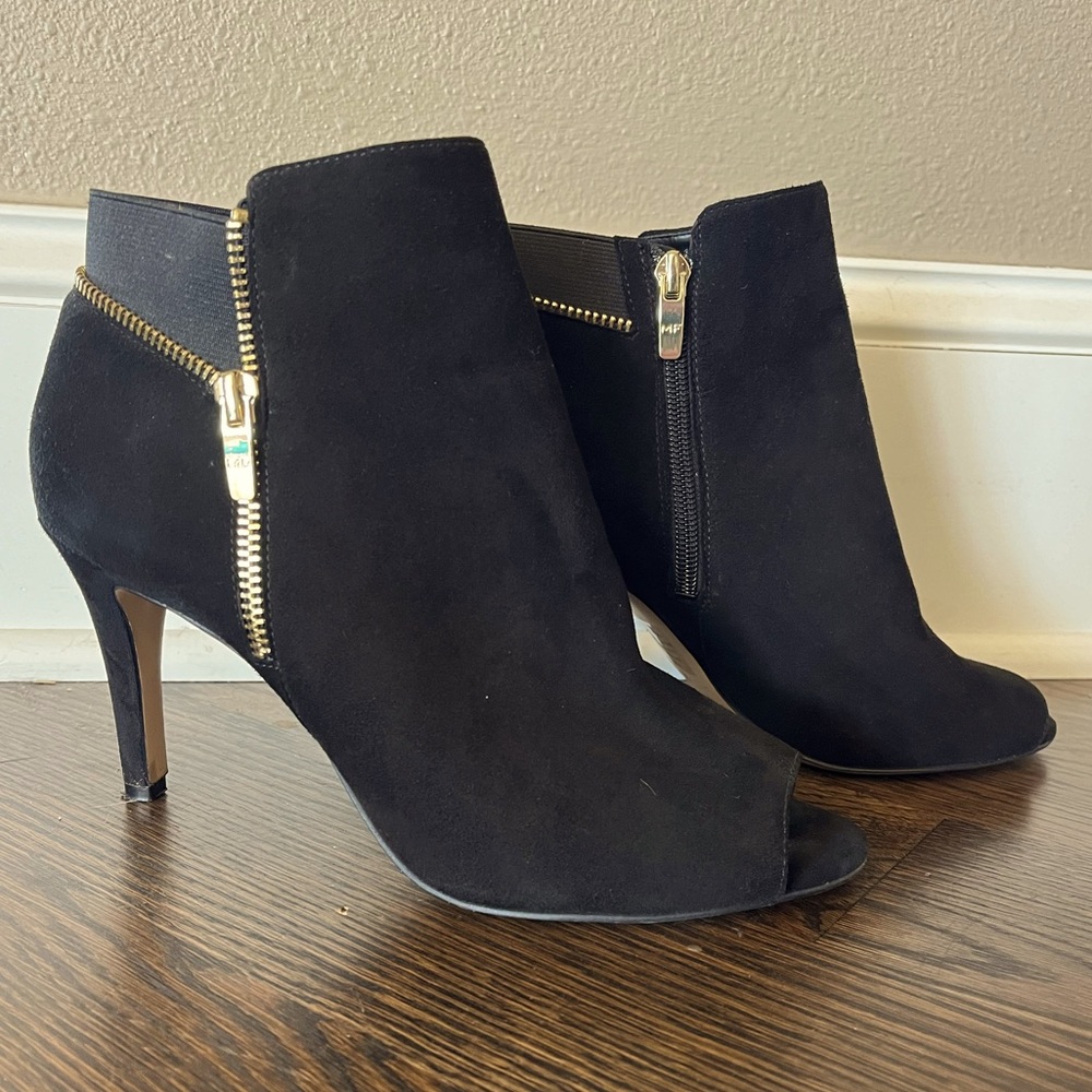 Marc Fischer 9.5 black heel gold zipper,3.5 inch leather/suede peep toe